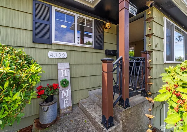 Photo 3 of Single family home for sale at 4322 S 10th Street, Tacoma, WA 98405 | MLS# NWM2538432 | Listing updated on 2026-09-22