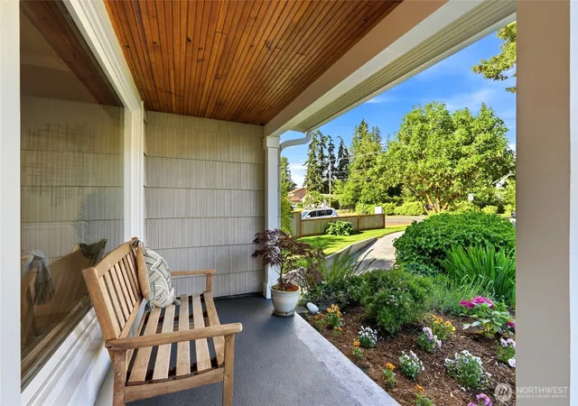 Photo 4 of Sale Pending at 1609 Goat Trl Rd, Mukilteo, WA 98275 | MLS# NWM2538472 | Listing updated on 2026-09-25