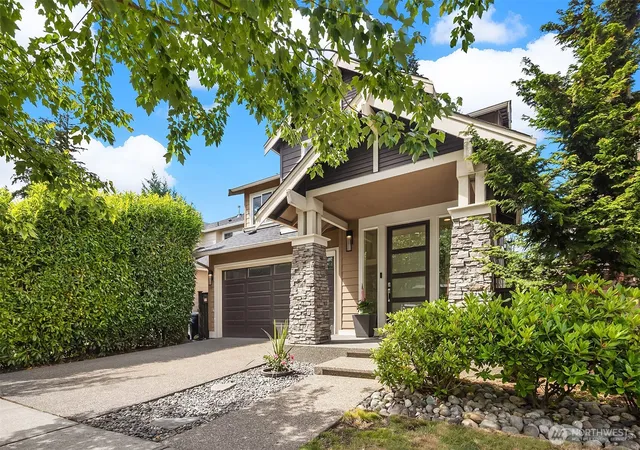 Photo 2 of Single family home for sale at 2525 122nd Place Se, Everett, WA 98208 | MLS# NWM2538499 | Listing updated on 2026-09-30