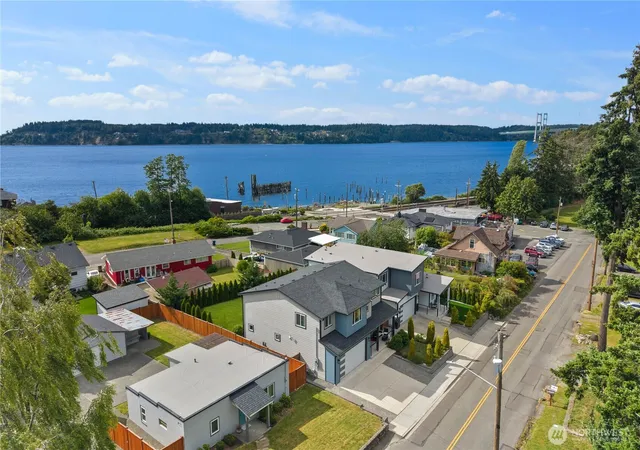 Photo 2 of Single family home for sale at 1528 S Walters Rd, Tacoma, WA 98465 | MLS# NWM2538526 | Listing updated on 2026-09-24