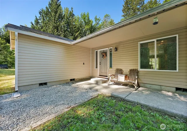 Photo 3 of Single family home for sale at 8816 324th Street E, Eatonville, WA 98328 | MLS# NWM2538554 | Listing updated on 2026-09-24