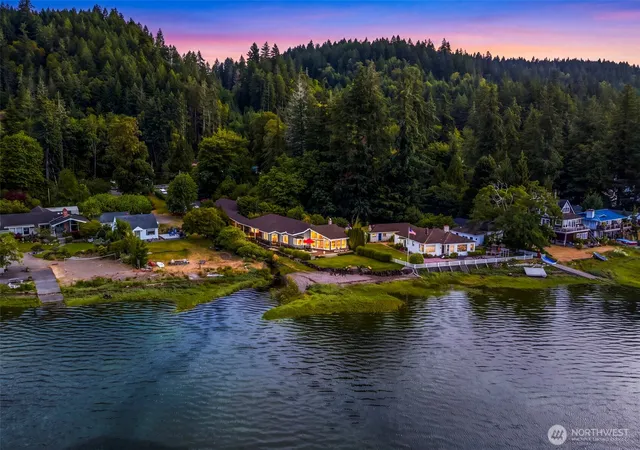 Photo 3 of Single family home for sale at 6591 Ne N Shore Rd, Belfair, WA 98528 | MLS# NWM2538556 | Listing updated on 2026-09-22