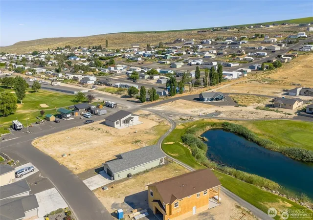 Photo 2 of Single family home for sale at 6739 Se Clb House Dr, Othello, WA 99344 | MLS# NWM2538557 | Listing updated on 2026-09-24