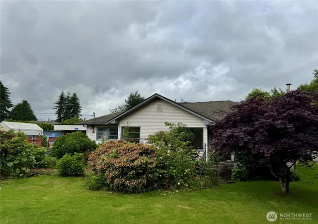 Photo 2 of Single family home for sale at 20423 State Route 20, Burlington, WA 98233 | MLS# NWM2538584 | Listing updated on 2026-09-22