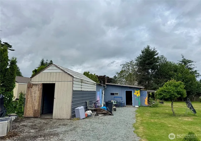 Photo 3 of Single family home for sale at 20423 State Route 20, Burlington, WA 98233 | MLS# NWM2538584 | Listing updated on 2026-09-22