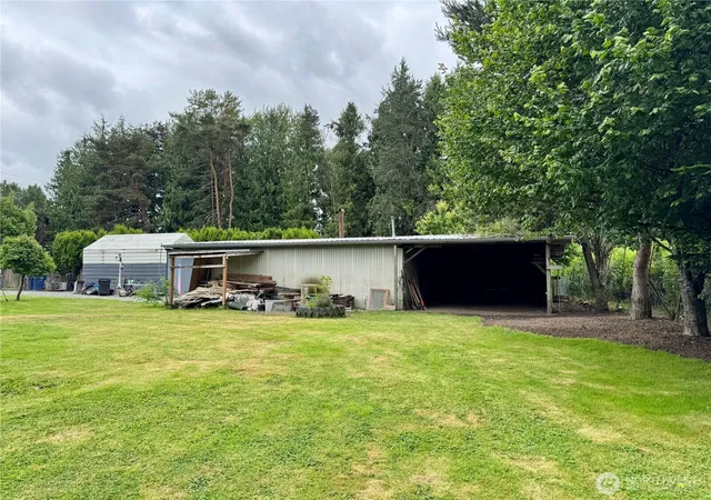 Photo 4 of Single family home for sale at 20423 State Route 20, Burlington, WA 98233 | MLS# NWM2538584 | Listing updated on 2026-09-22