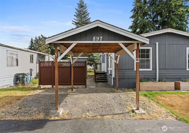 Photo 2 of Sale Pending at 897 Garfield Ave E, Tenino, WA 98589 | MLS# NWM2538588 | Listing updated on 2026-09-20