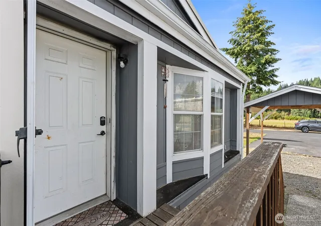 Photo 3 of Sale Pending at 897 Garfield Ave E, Tenino, WA 98589 | MLS# NWM2538588 | Listing updated on 2026-09-20