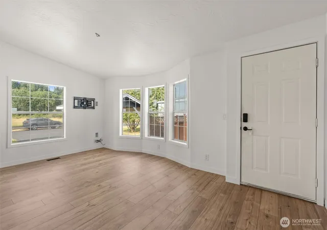 Photo 3 of Sale Pending at 897 Garfield Ave E, Tenino, WA 98589 | MLS# NWM2538588 | Listing updated on 2026-09-20