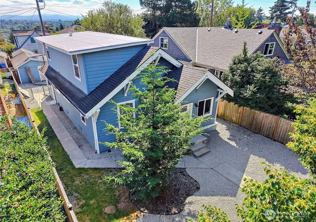 Photo 2 of Single family home for sale at 5454 35th Avenue Sw, Seattle, WA 98126 | MLS# NWM2538602 | Listing updated on 2026-09-18