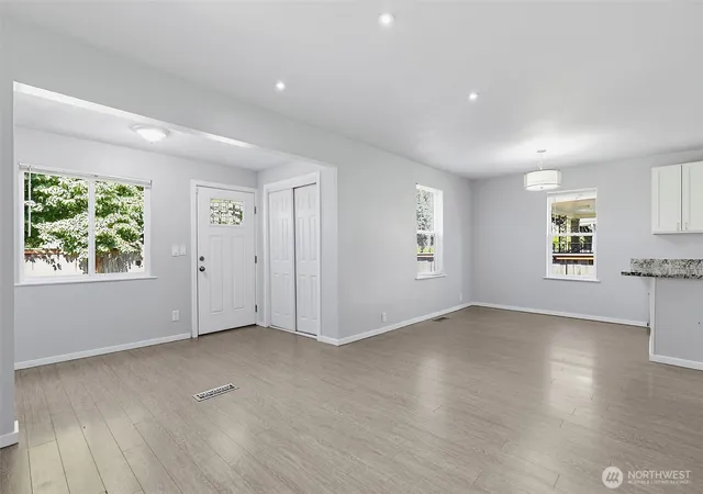 Photo 3 of Single family home for sale at 5454 35th Avenue Sw, Seattle, WA 98126 | MLS# NWM2538602 | Listing updated on 2026-09-18