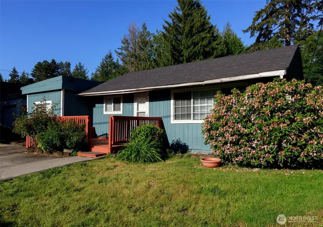 Photo 3 of Single family home for sale at 20411 56th Avenue W, Lynnwood, WA 98036 | MLS# NWM2538726 | Listing updated on 2026-09-22
