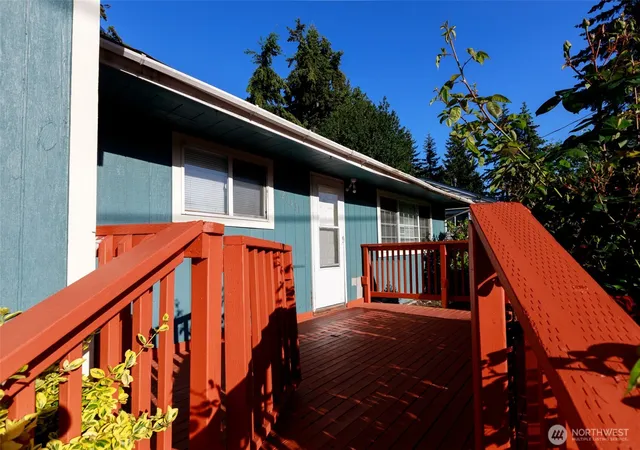 Photo 3 of Single family home for sale at 20411 56th Avenue W, Lynnwood, WA 98036 | MLS# NWM2538726 | Listing updated on 2026-09-22