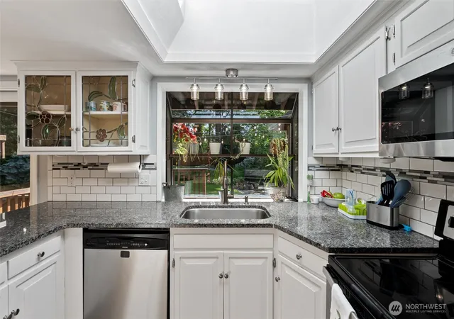 Photo 4 of Single family home for sale at 15002 SE 171st Street, Renton, WA 98058 | MLS# NWM2538739 | Listing updated on 2026-09-22