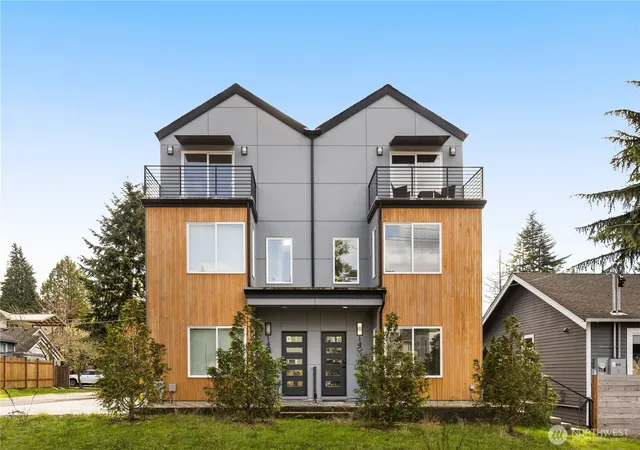 Photo 2 of Townhouse for sale at 1407 N 103rd Street, Seattle, WA 98133 | MLS# NWM2538753 | Listing updated on 2026-09-22
