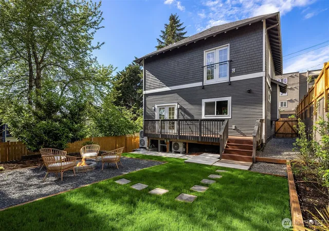 Photo 3 of Single family home for sale at 1307 W Boston St, Seattle, WA 98119 | MLS# NWM2538757 | Listing updated on 2026-09-28