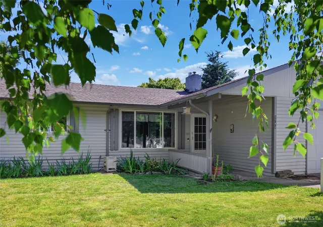 Photo 1 of Single family home for sale at 5743 39th Avenue Se, Lacey, WA 98503 | MLS# NWM2538862 | Listing updated on 2026-09-30