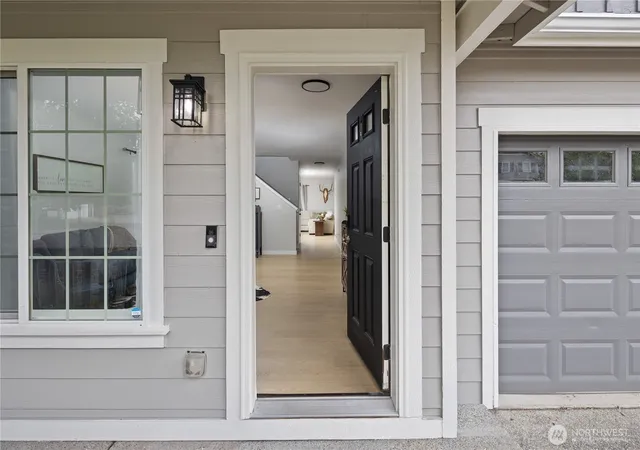 Photo 3 of Single family home for sale at 213 Bondgard Ave E, Enumclaw, WA 98022 | MLS# NWM2538925 | Listing updated on 2026-09-25