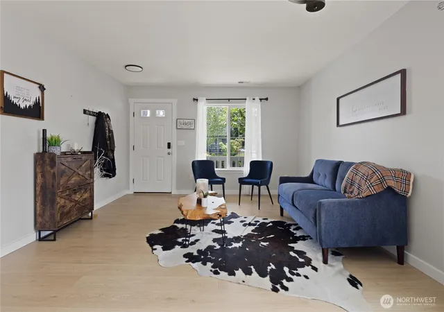 Photo 4 of Single family home for sale at 213 Bondgard Ave E, Enumclaw, WA 98022 | MLS# NWM2538925 | Listing updated on 2026-09-25