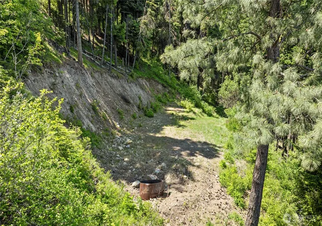 Photo 4 of Land for sale at 1208 Rodeo Rd, Cle Elum, WA 98922 | MLS# NWM2538967 | Listing updated on 2026-09-22