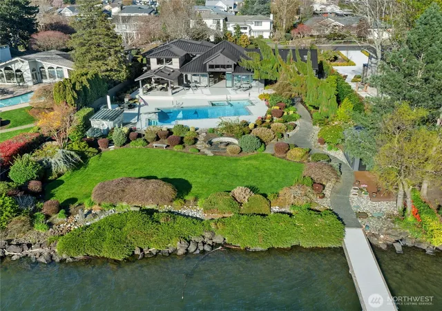 Photo 1 of Mansion for sale at 70 Cascade Ky, Bellevue, WA 98006 | MLS# NWM2538974 | Listing updated on 2026-09-22