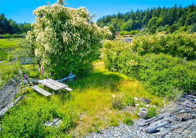 Photo 3 of Sale Pending at 6291 Seaway Holw Rd, Anacortes, WA 98221 | MLS# NWM2538997 | Listing updated on 2026-09-25