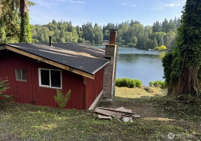 Photo 2 of Sale Pending at 6901 Olive Ave, Stanwood, WA 98292 | MLS# NWM2539000 | Listing updated on 2026-09-25