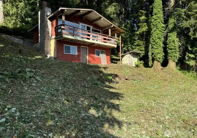 Photo 3 of Sale Pending at 6901 Olive Ave, Stanwood, WA 98292 | MLS# NWM2539000 | Listing updated on 2026-09-25