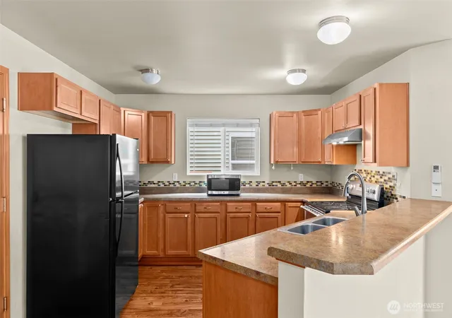 Photo 3 of Sale Pending at 836 Wrigley Ln Sw, Tumwater, WA 98512 | MLS# NWM2539009 | Listing updated on 2026-08-10