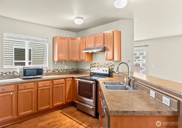 Photo 3 of Sale Pending at 836 Wrigley Ln SW, Tumwater, WA 98512 | MLS# NWM2539009 | Listing updated on 2026-08-10