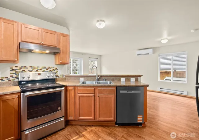 Photo 4 of Sale Pending at 836 Wrigley Ln SW, Tumwater, WA 98512 | MLS# NWM2539009 | Listing updated on 2026-08-10