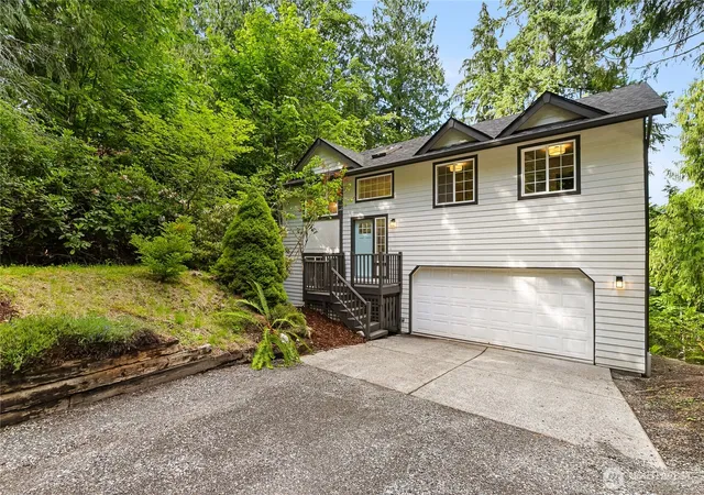 Photo 1 of Sale Pending at 7 B Plum Ln, Bellingham, WA 98229 | MLS# NWM2539024 | Listing updated on 2026-08-10