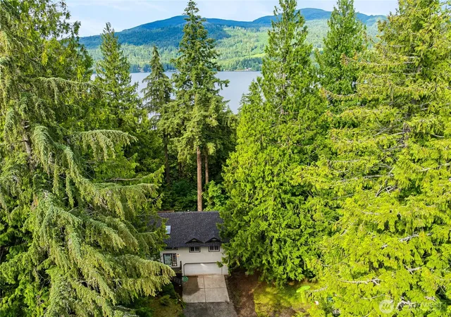 Photo 3 of Sale Pending at 7 B Plum Ln, Bellingham, WA 98229 | MLS# NWM2539024 | Listing updated on 2026-08-10
