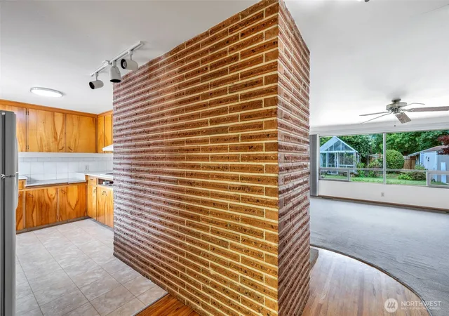 Photo 3 of Sale Pending at 26845 15th Avenue S, Des Moines, WA 98198 | MLS# NWM2539056 | Listing updated on 2026-09-04