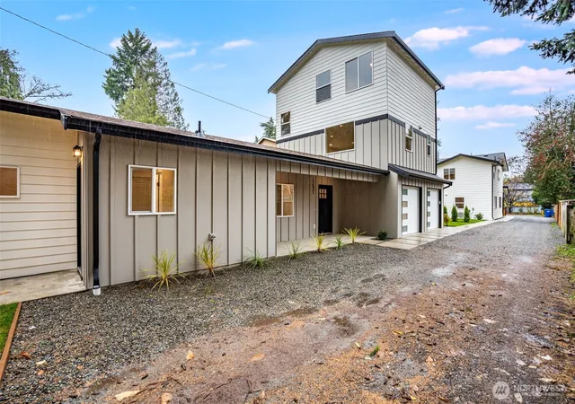Photo 2 of Contingent at 12531 25th Avenue Ne #A, Seattle, WA 98125 | MLS# NWM2539061 | Listing updated on 2026-09-22