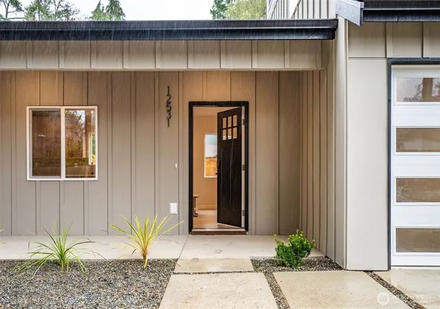 Photo 3 of Single family home for sale at 12531 25th Avenue NE #A, Seattle, WA 98125 | MLS# NWM2539061 | Listing updated on 2026-09-22