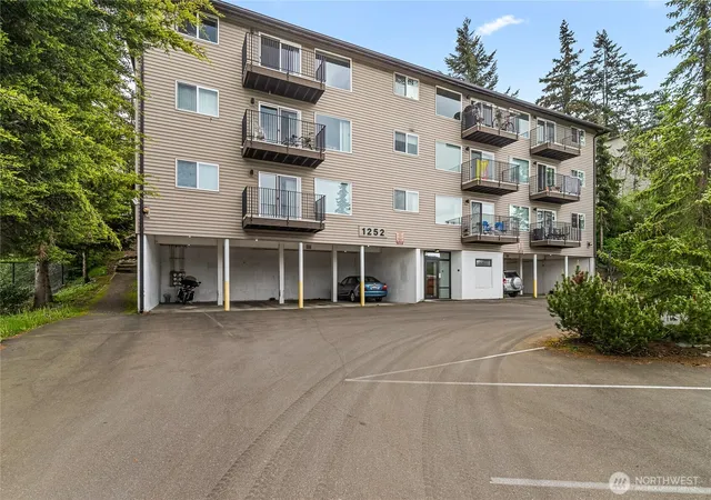 Photo 1 of Multi family home for sale at 1252 Nevada St, Bellingham, WA 98229 | MLS# NWM2539063 | Listing updated on 2026-09-22