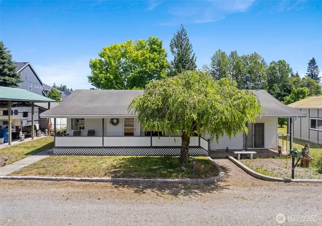 Photo 3 of Single family home for sale at 26508 132nd Avenue SE, Kent, WA 98042 | MLS# NWM2539070 | Listing updated on 2026-09-22