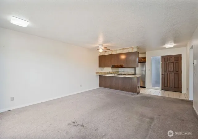 Photo 4 of Condo for sale at 745 Marine View Dr, Longview, WA 98632 | MLS# NWM2539141 | Listing updated on 2026-09-22