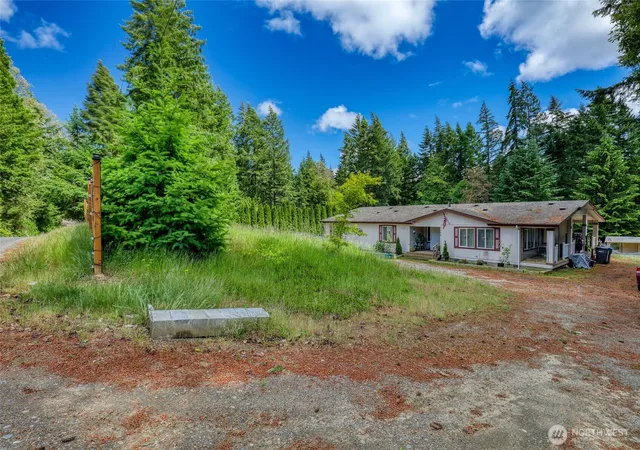 Photo 6 of Manufactured home for sale at 2026 SE Yakima St, Port Orchard, WA 98367 | MLS# NWM2539153 | Listing updated on 2026-10-12