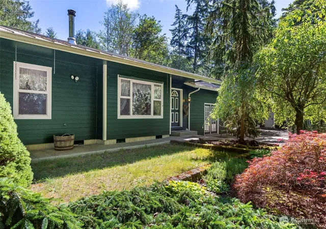 Photo 3 of Single family home for sale at 10615 135th Avenue Nw, Gig Harbor, WA 98329 | MLS# NWM2539162 | Listing updated on 2026-09-30