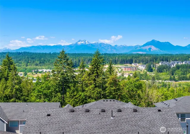 Photo 3 of Sale Pending at 11010 Deer Trl Ln Nw, Silverdale, WA 98383 | MLS# NWM2539194 | Listing updated on 2026-09-25