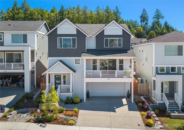 Photo 4 of Sale Pending at 11010 Deer Trl Ln NW, Silverdale, WA 98383 | MLS# NWM2539194 | Listing updated on 2026-09-25