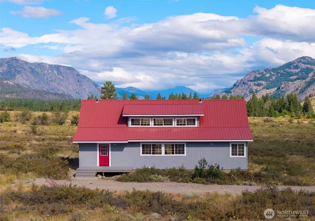 Photo 1 of Single family home for sale at 7 Arrowhead Rd, Winthrop, WA 98862 | MLS# NWM2539357 | Listing updated on 2026-09-22