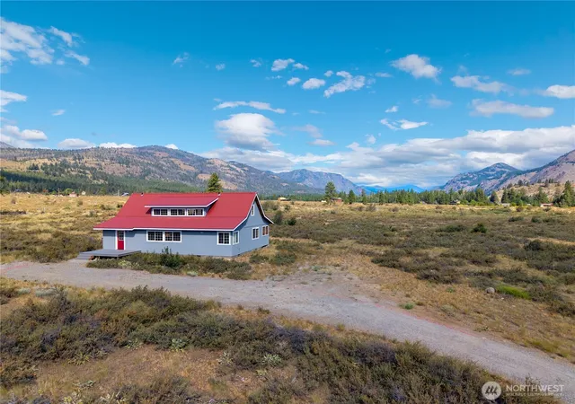 Photo 2 of Single family home for sale at 7 Arrowhead Rd, Winthrop, WA 98862 | MLS# NWM2539357 | Listing updated on 2026-09-22