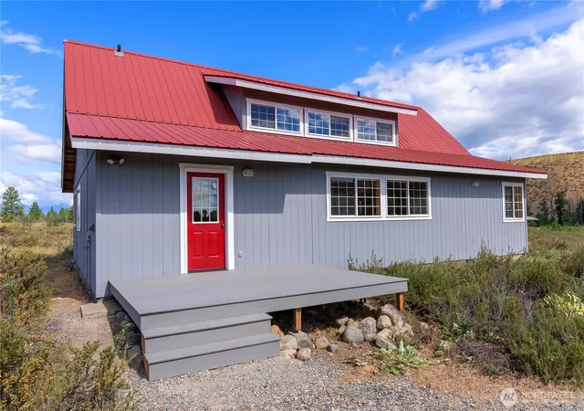 Photo 4 of Single family home for sale at 7 Arrowhead Rd, Winthrop, WA 98862 | MLS# NWM2539357 | Listing updated on 2026-09-22