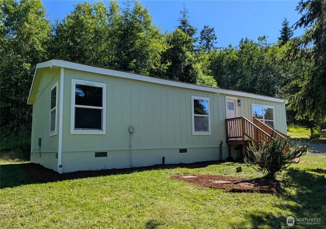 Photo 1 of Sale Pending at 104 Sun Valley Dr, Chehalis, WA 98532 | MLS# NWM2539362 | Listing updated on 2026-09-25