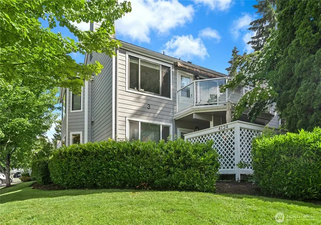 Photo 2 of Condo for sale at 4124 Providence Point Dr Se #1014, Issaquah, WA 98029 | MLS# NWM2539384 | Listing updated on 2026-09-22