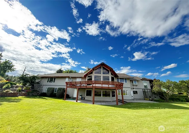 Photo 1 of Single family home for sale at 24 Valley View Dr, Omak, WA 98841 | MLS# NWM2539391 | Listing updated on 2026-09-30