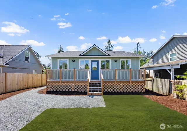 Photo 1 of Single family home for sale at 1249 Sw 151st Street, Burien, WA 98166 | MLS# NWM2539428 | Listing updated on 2026-09-22